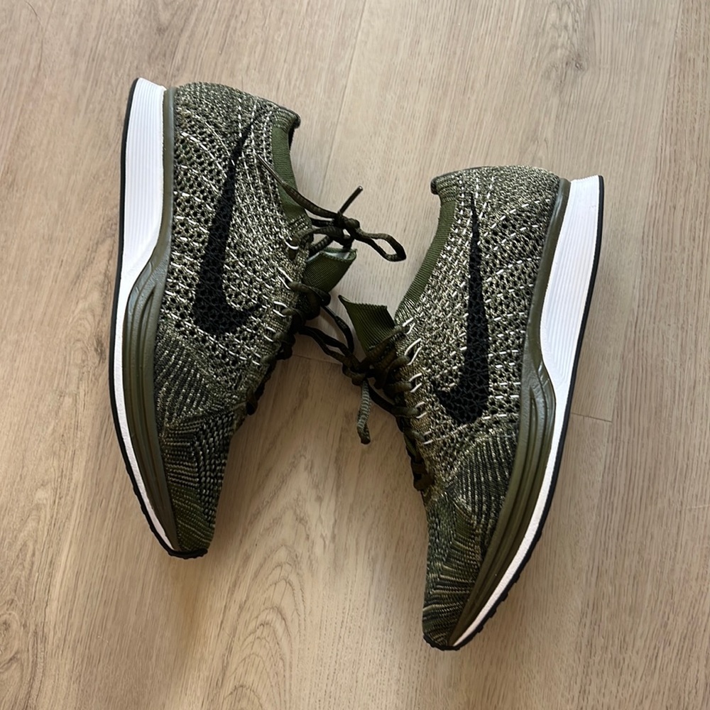 Nike Flyknit Racer - NWT